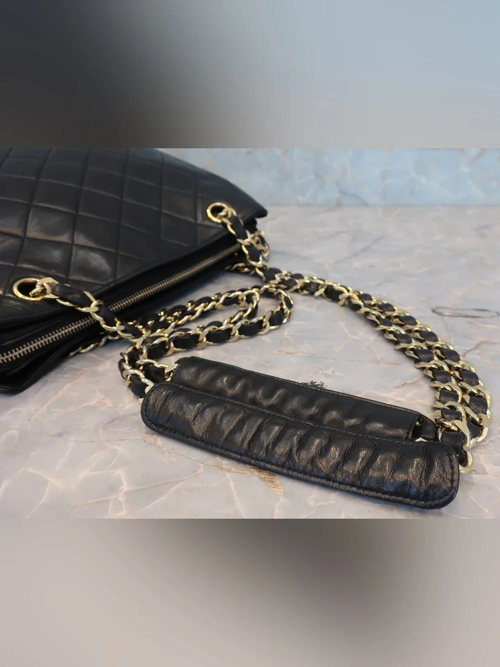 Authentic CHANEL quilted lambskin leather classic charm CC mini tote